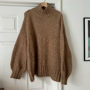 Lisa Says Gah brown sweater medium turtleneck oversized